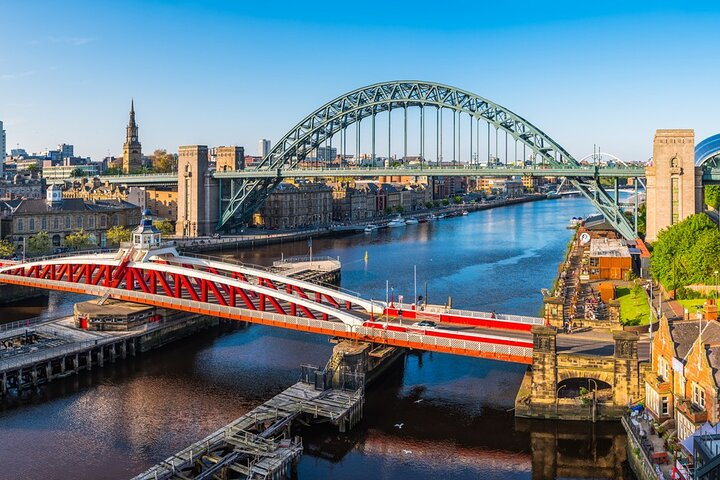 Newcastle’s Historic Pub Private Tour - Photo 1 of 6